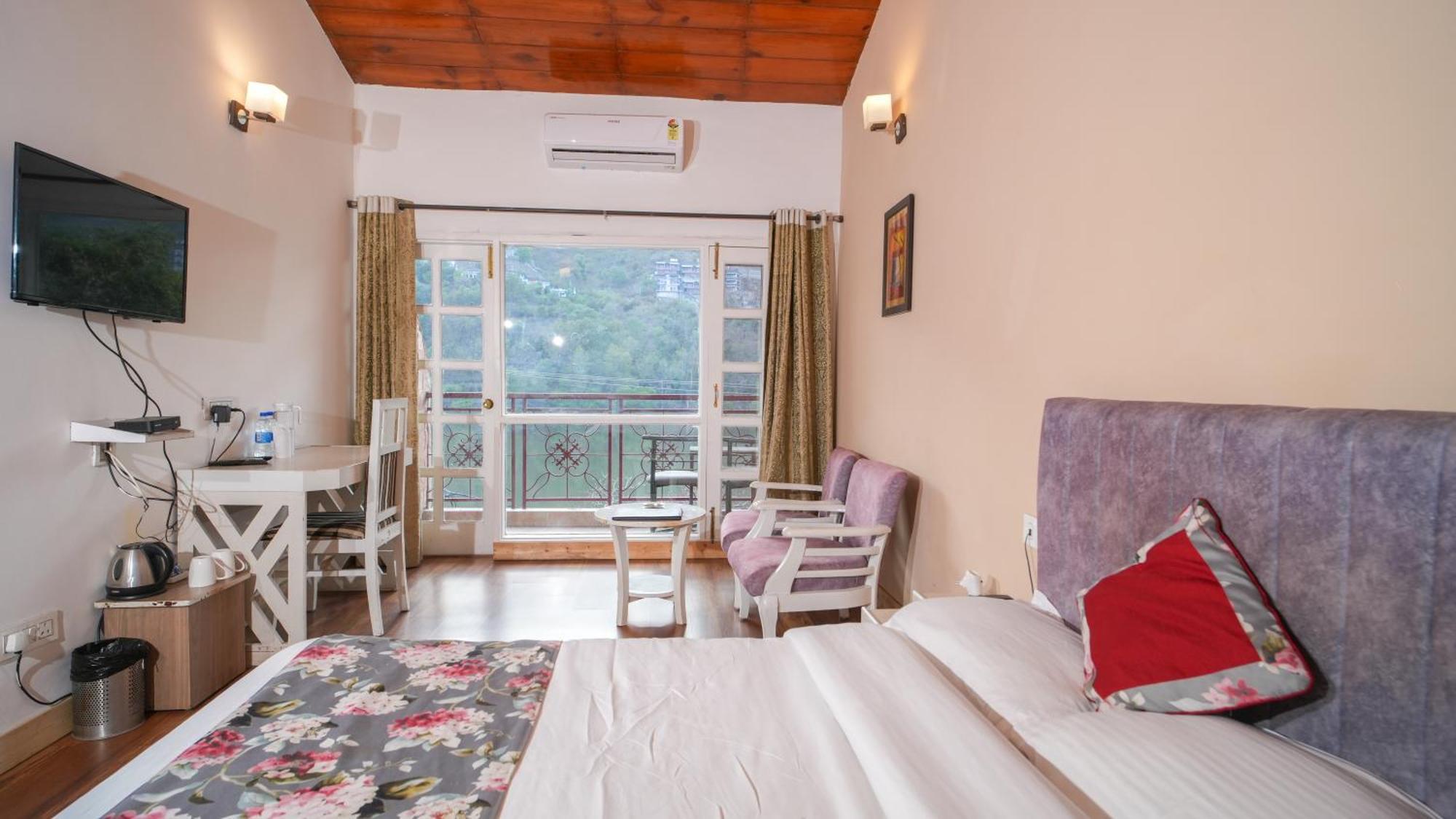 Neelesh Inn- A Luxury Lake View Hotel- 20 Kms From Nainital Bhīm Tāl Kültér fotó