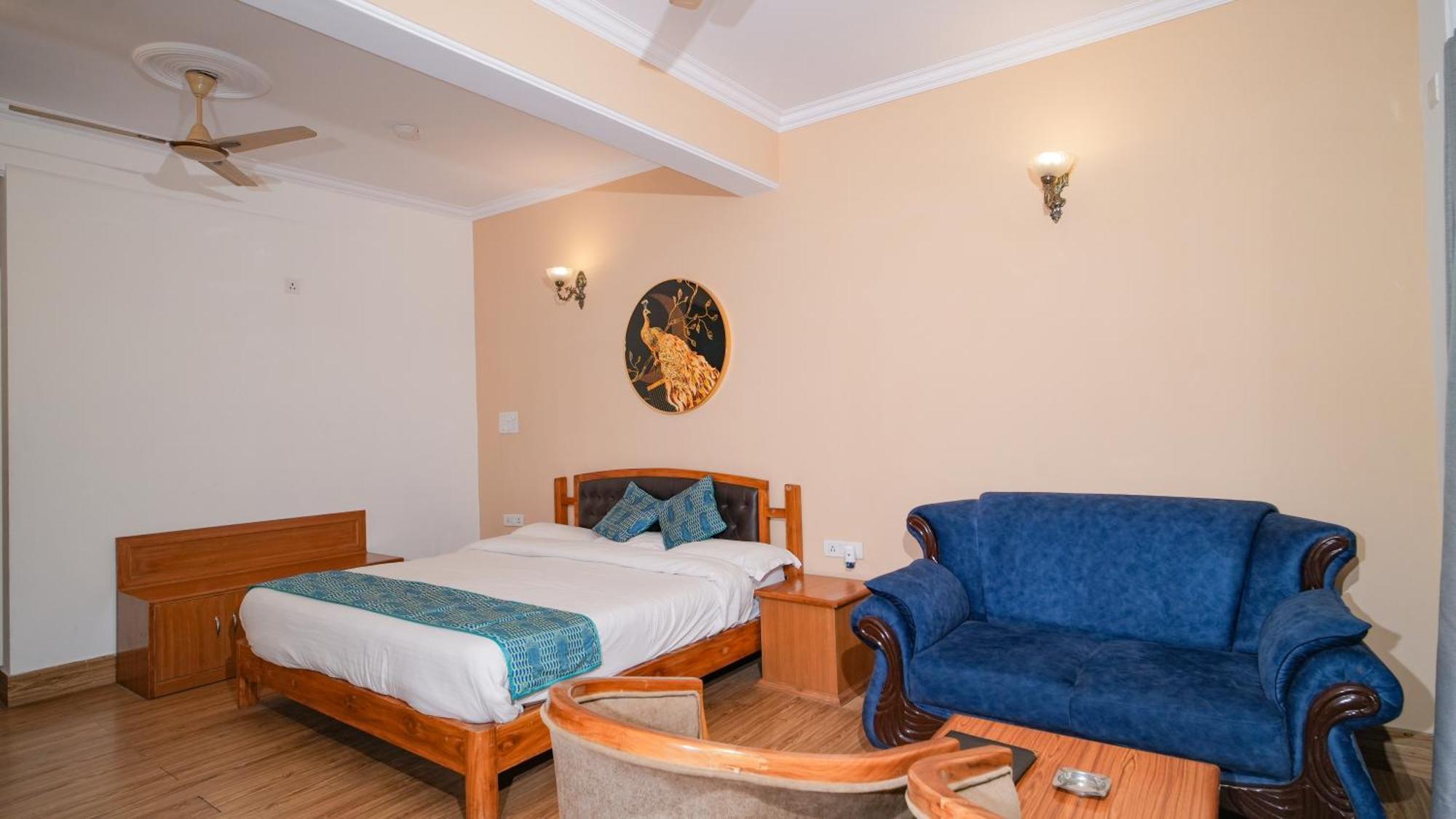 Neelesh Inn- A Luxury Lake View Hotel- 20 Kms From Nainital Bhīm Tāl Kültér fotó