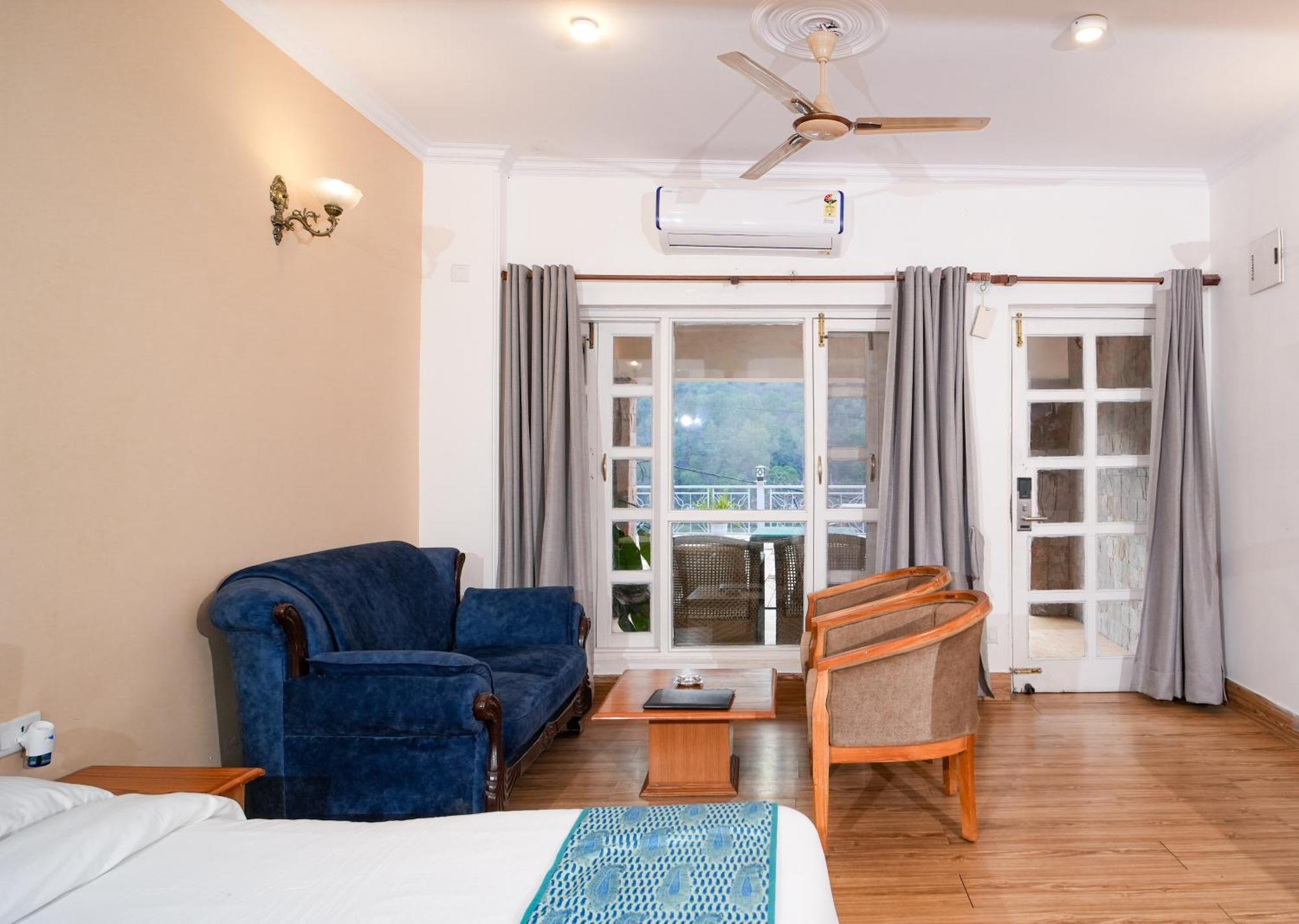 Neelesh Inn- A Luxury Lake View Hotel- 20 Kms From Nainital Bhīm Tāl Kültér fotó